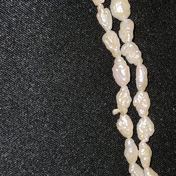Vintage Freshwater Seed Pearl Necklace - Picture 5 of 5